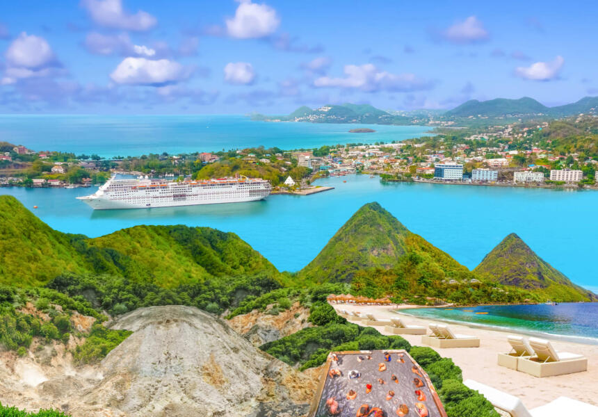 Czy na Saint Lucia są pory deszczowe?