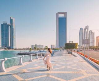 Dlaczego warto wybrać się na wakacje w Zjednoczonych Emiratach Arabskich? Oto nasza lista zalet Zjednoczonych Emiratów Arabskich